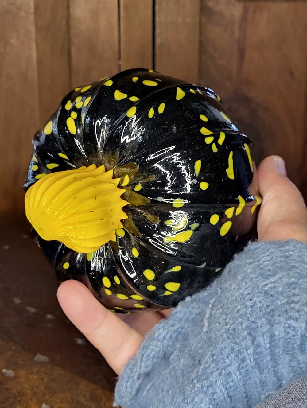 Glowy Glass Pumpkin - Picture 11 of 14